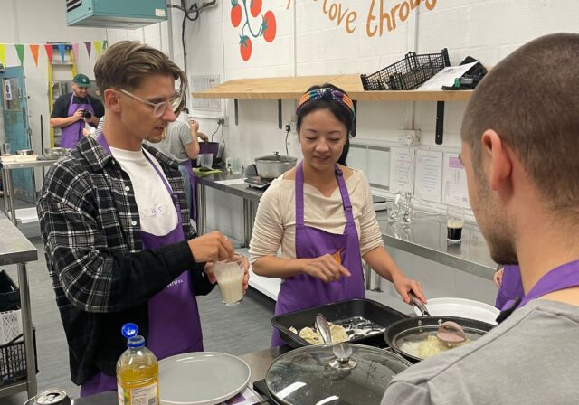 Migrateful cookery class